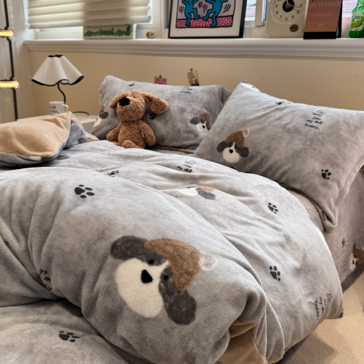 91家纺网 家纺一手货源 找家纺 潘朵拉 2025新款ins风牛奶绒床盖四件套 小狗杰西