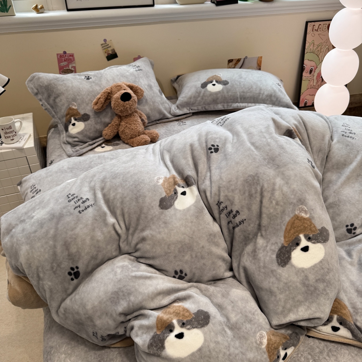 91家纺网 家纺一手货源 找家纺 潘朵拉 2025新款ins风牛奶绒床盖四件套 小狗杰西