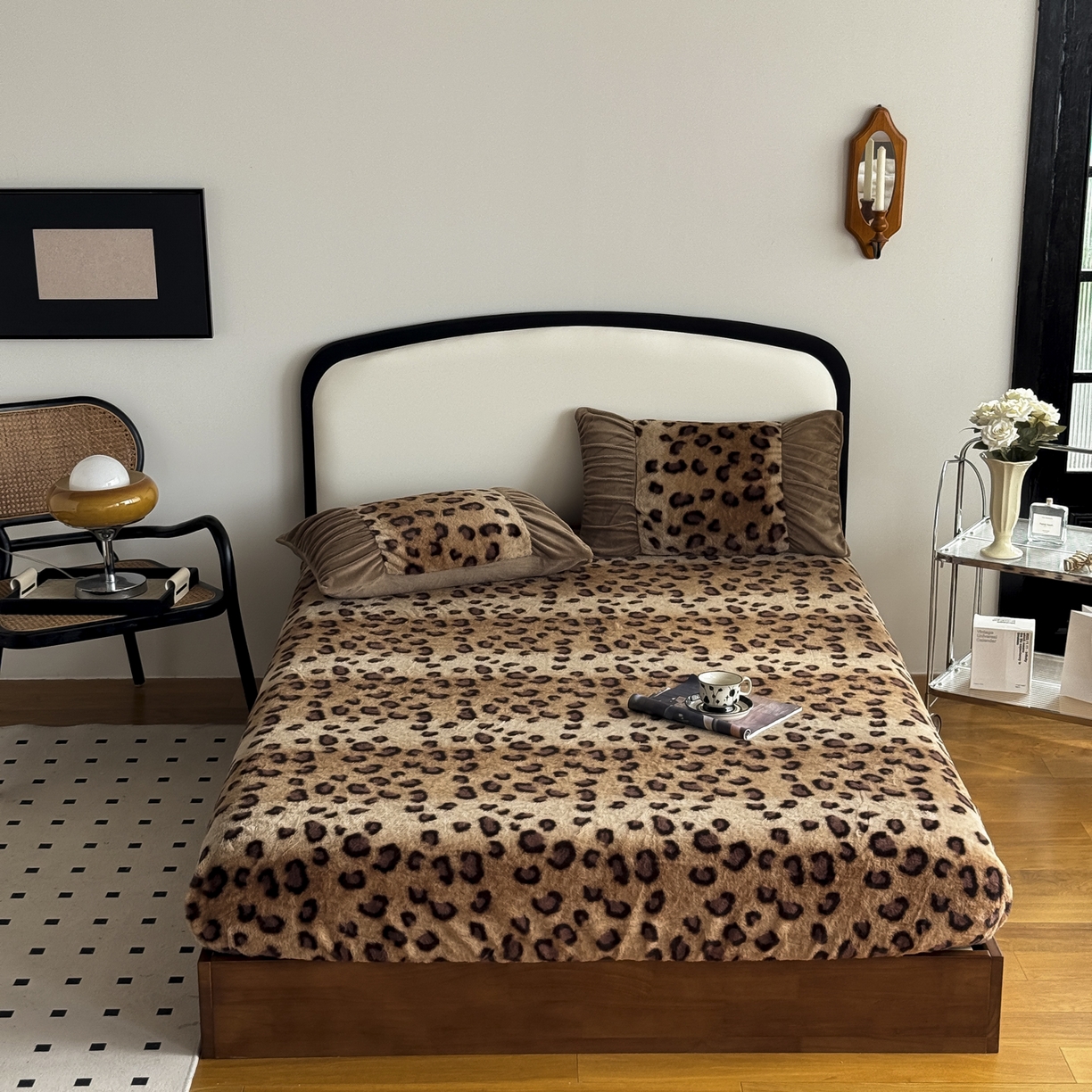 91家纺网 家纺一手货源 找家纺 新印象 2025新款兔毛绒保暖床笠系列 兔毛绒-豹纹