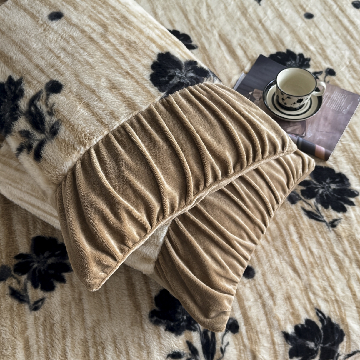 91家纺网 家纺一手货源 找家纺 新印象 2025新款兔毛绒保暖床笠系列 兔毛绒--蔓朵