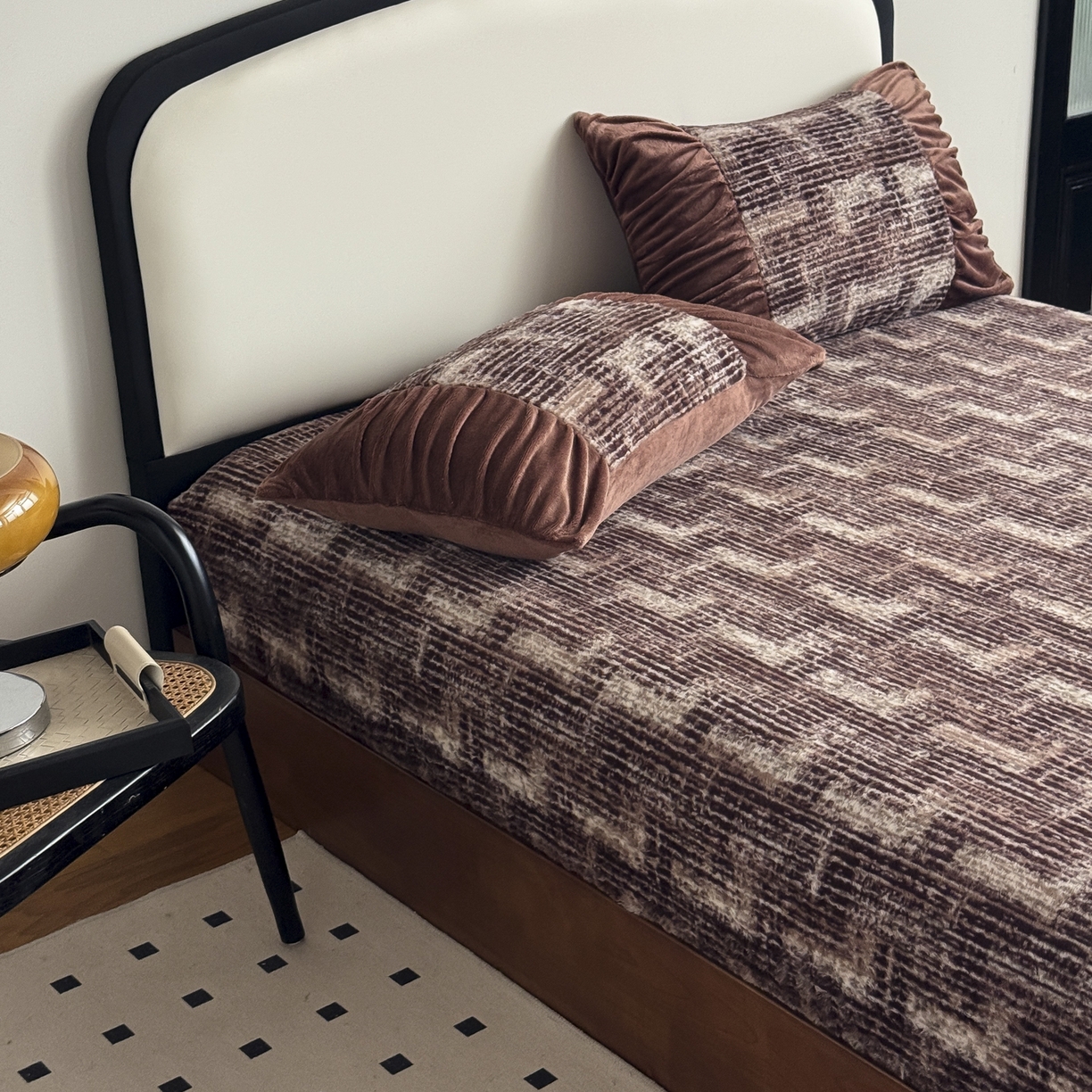 91家纺网 家纺一手货源 找家纺 新印象 2025新款兔毛绒保暖床笠系列 兔毛绒-爱莎