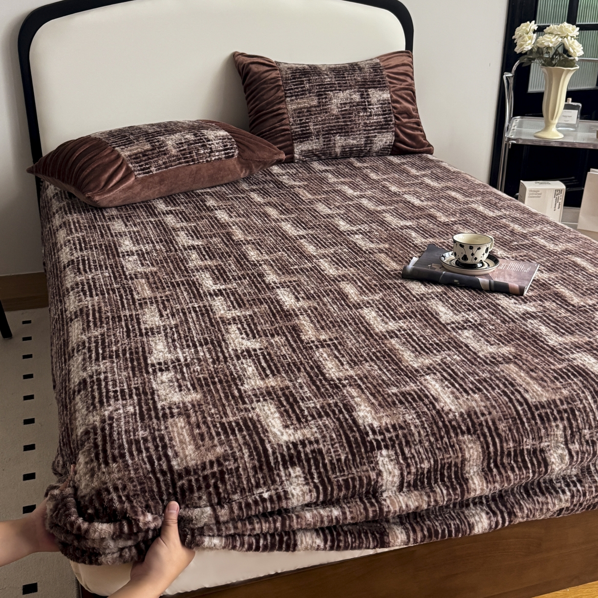 91家纺网 家纺一手货源 找家纺 新印象 2025新款兔毛绒保暖床笠系列 兔毛绒-爱莎