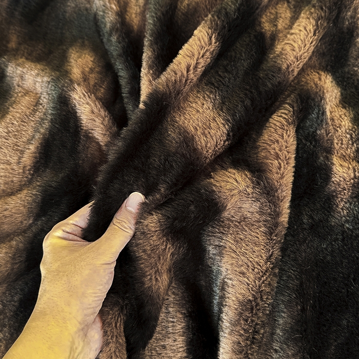 91家纺网 家纺一手货源 找家纺 梵克保罗 2025秋冬新款直播热卖高克重加厚轻奢法式獭兔毛绒牛奶绒美拉德风被套 棕野