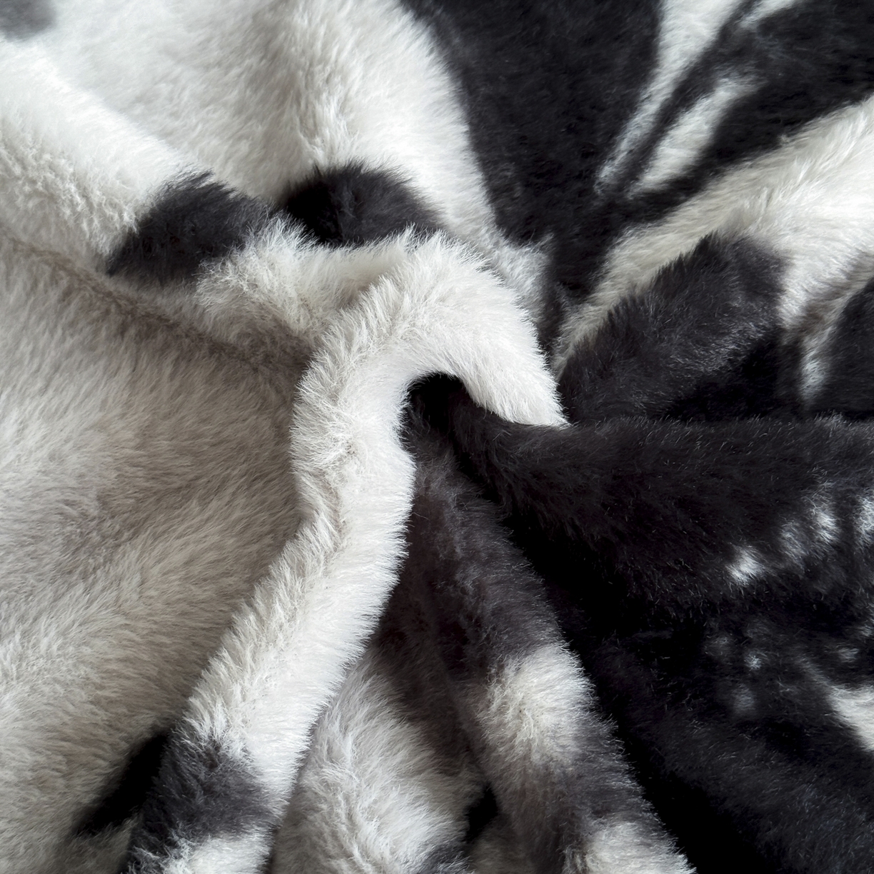 91家纺网 家纺一手货源 找家纺 新印象 2025新款兔毛绒保暖床笠系列 兔毛绒-奥丽加朵