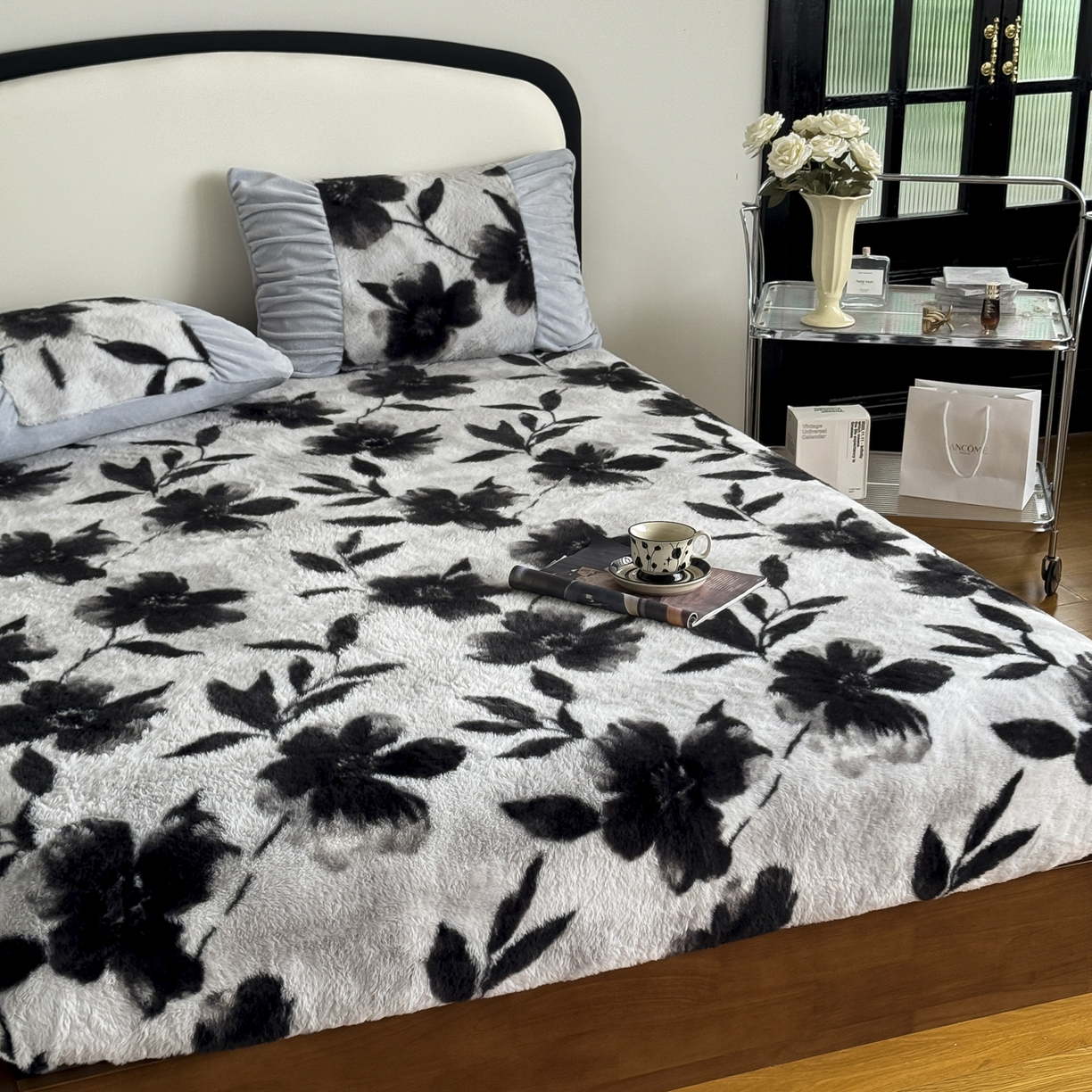 91家纺网 家纺一手货源 找家纺 新印象 2025新款兔毛绒保暖床笠系列 兔毛绒-奥丽加朵