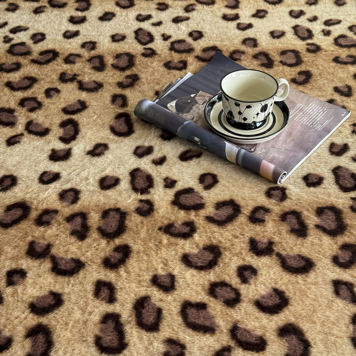 91家纺网 家纺一手货源 找家纺 新印象 2025新款兔毛绒保暖床笠系列 兔毛绒-豹纹