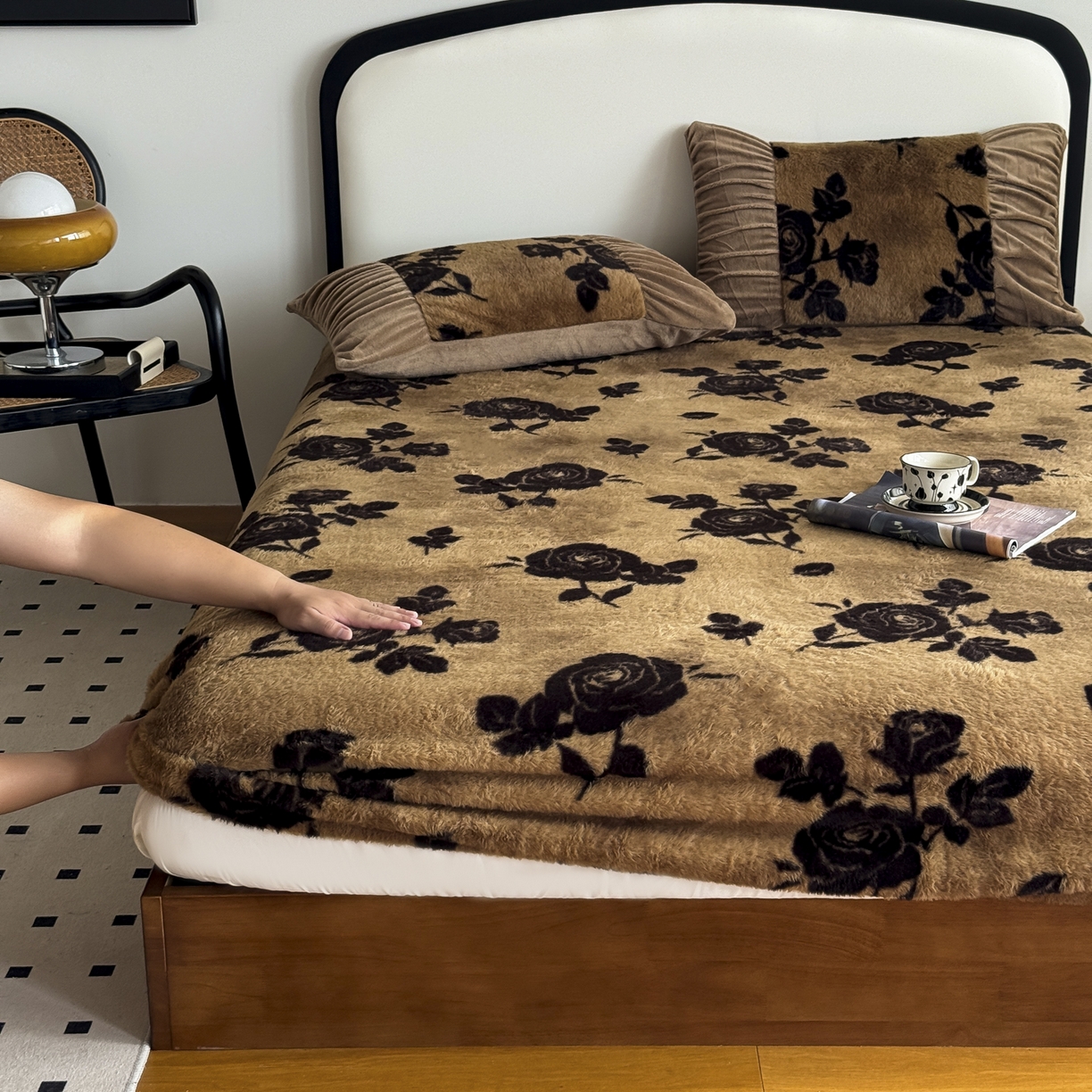 91家纺网 家纺一手货源 找家纺 新印象 2025新款兔毛绒保暖床笠系列 兔毛绒-黛茜