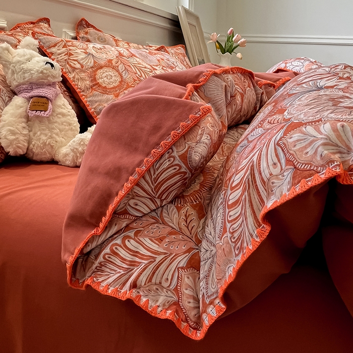 91家纺网 家纺一手货源 找家纺 吉象家纺 2025新款全棉磨毛三角针贝壳边印花四件套 满园花开 -桔