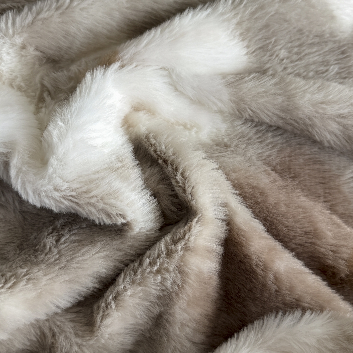 91家纺网 家纺一手货源 找家纺 新印象 2025新款兔毛绒保暖床笠系列 兔毛绒-芙微