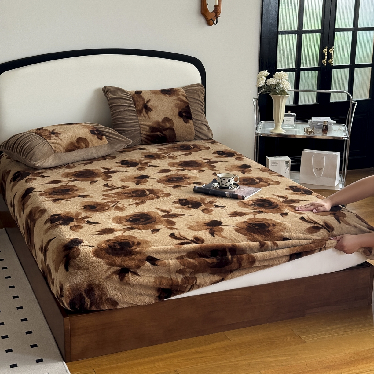 91家纺网 家纺一手货源 找家纺 新印象 2025新款兔毛绒保暖床笠系列 兔毛绒-花优