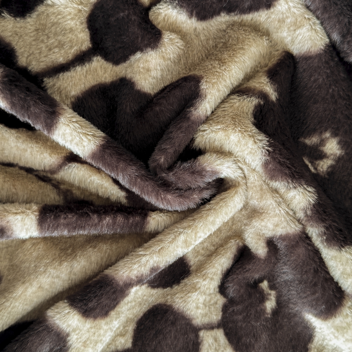 91家纺网 家纺一手货源 找家纺 新印象 2025新款兔毛绒保暖床笠系列 兔毛绒-曼苏