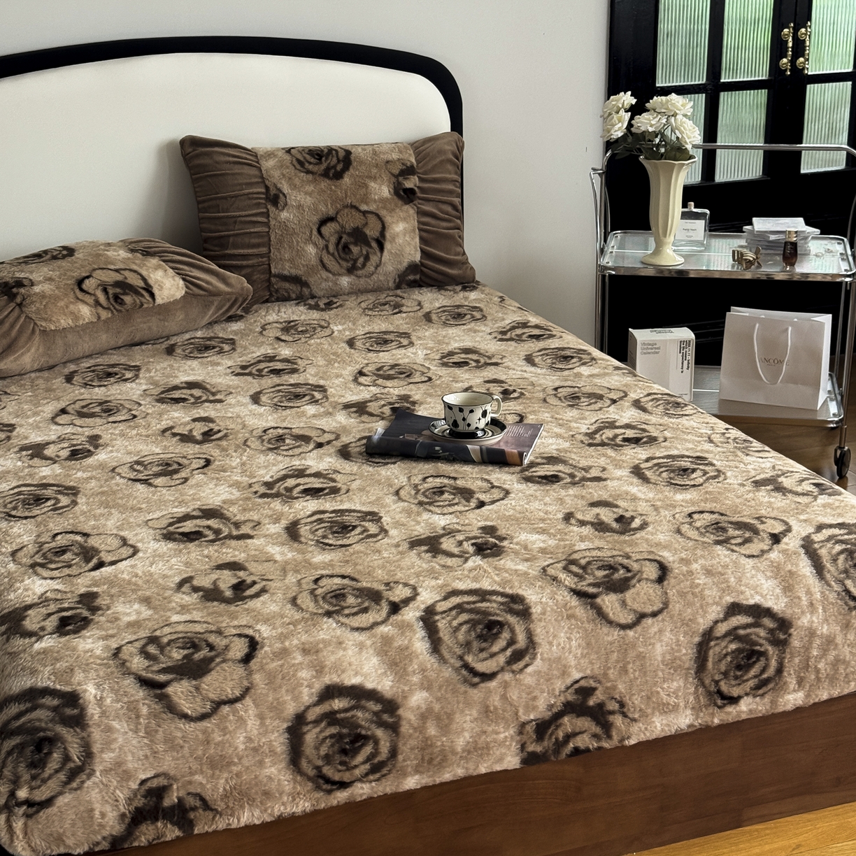 91家纺网 家纺一手货源 找家纺 新印象 2025新款兔毛绒保暖床笠系列 兔毛绒-梦露