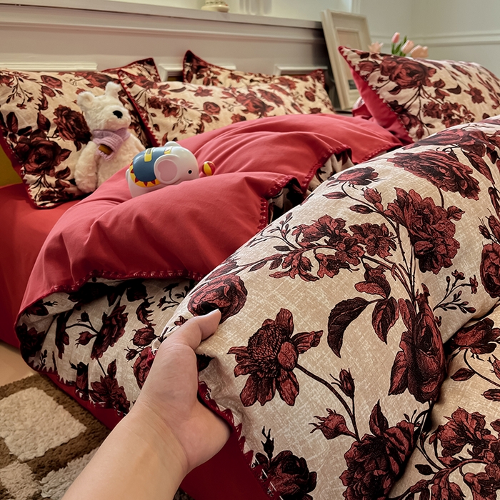 吉象家纺 2025新款全棉磨毛三角针贝壳边印花四件套 薰染 -红