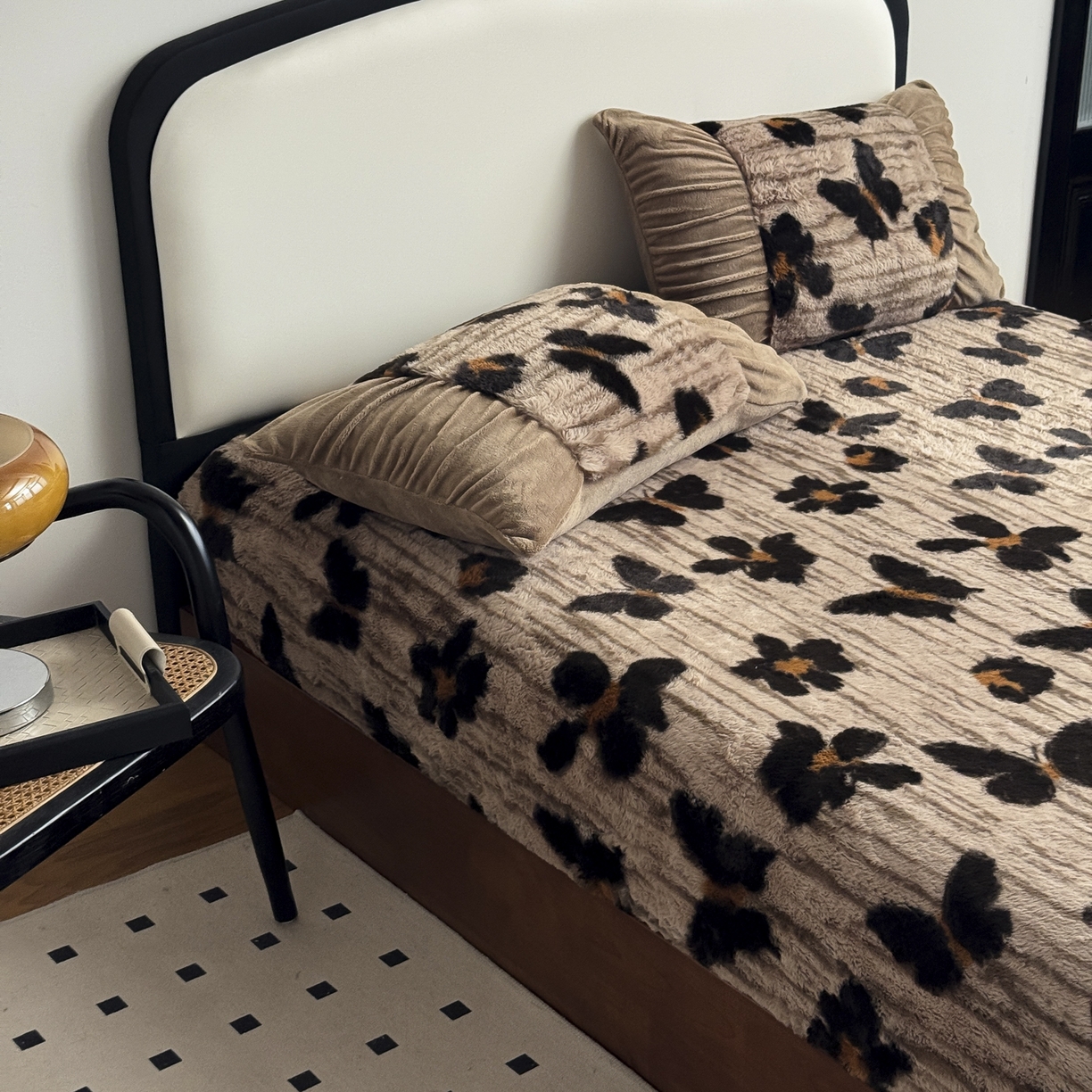 91家纺网 家纺一手货源 找家纺 新印象 2025新款兔毛绒保暖床笠系列 兔毛绒-蜜雅