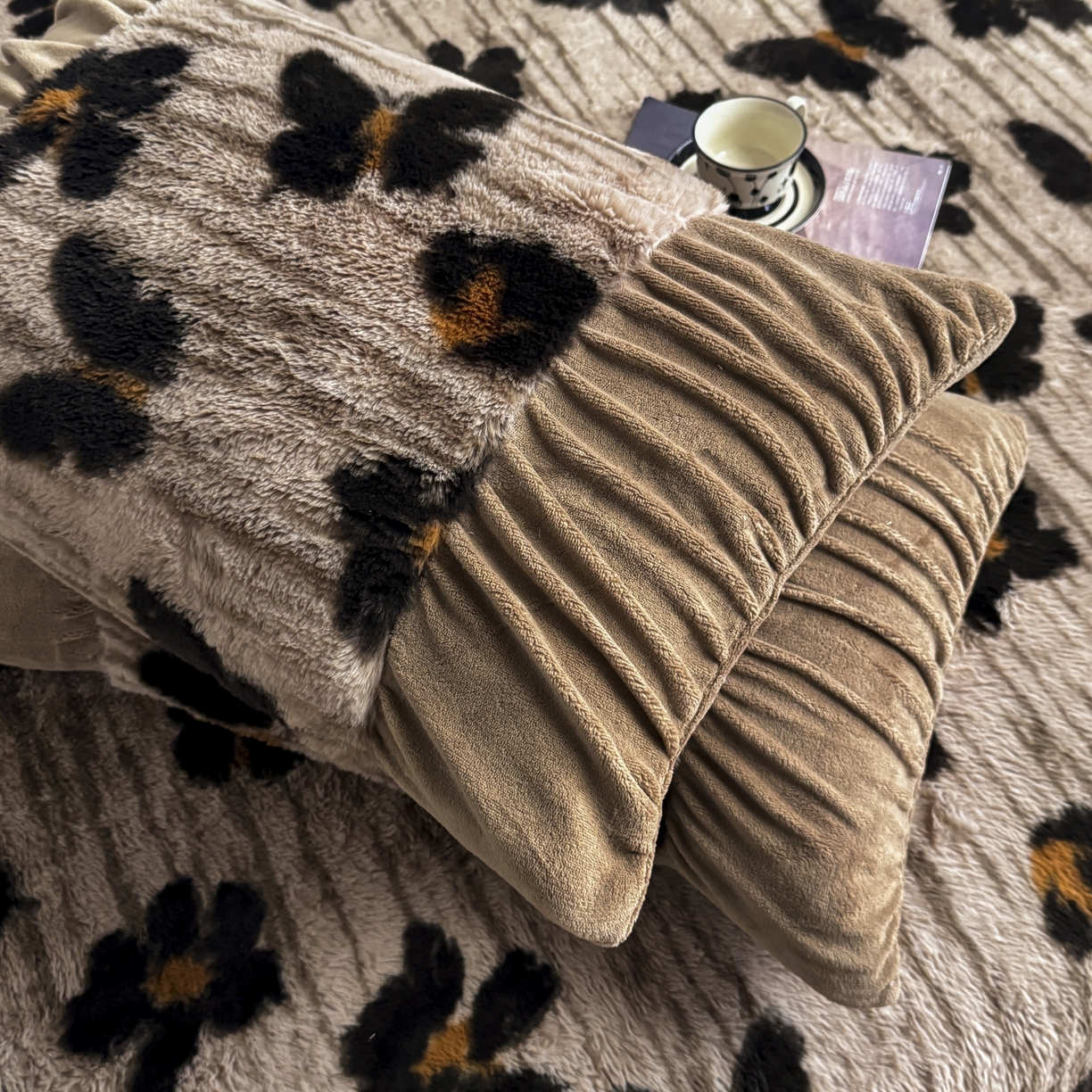 91家纺网 家纺一手货源 找家纺 新印象 2025新款兔毛绒保暖床笠系列 兔毛绒-蜜雅