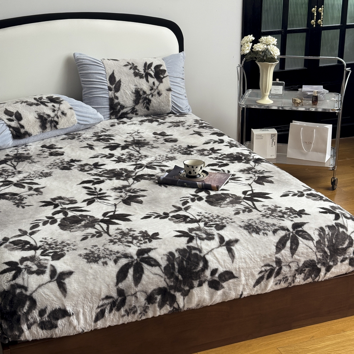 91家纺网 家纺一手货源 找家纺 新印象 2025新款兔毛绒保暖床笠系列 兔毛绒-奢香之都