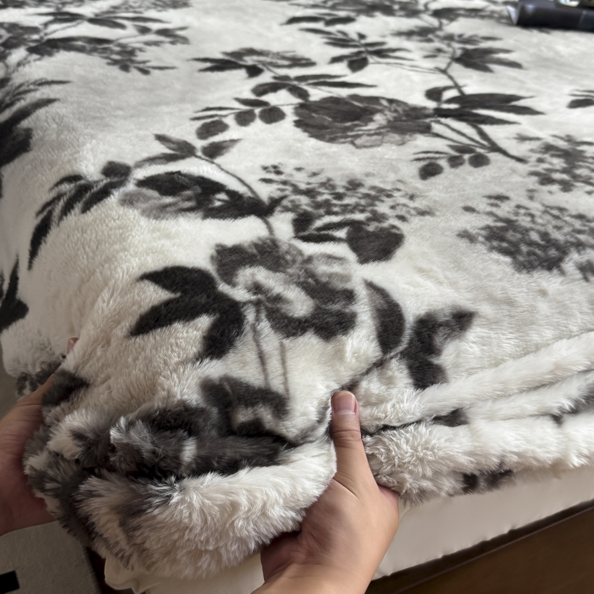 91家纺网 家纺一手货源 找家纺 新印象 2025新款兔毛绒保暖床笠系列 兔毛绒-奢香之都