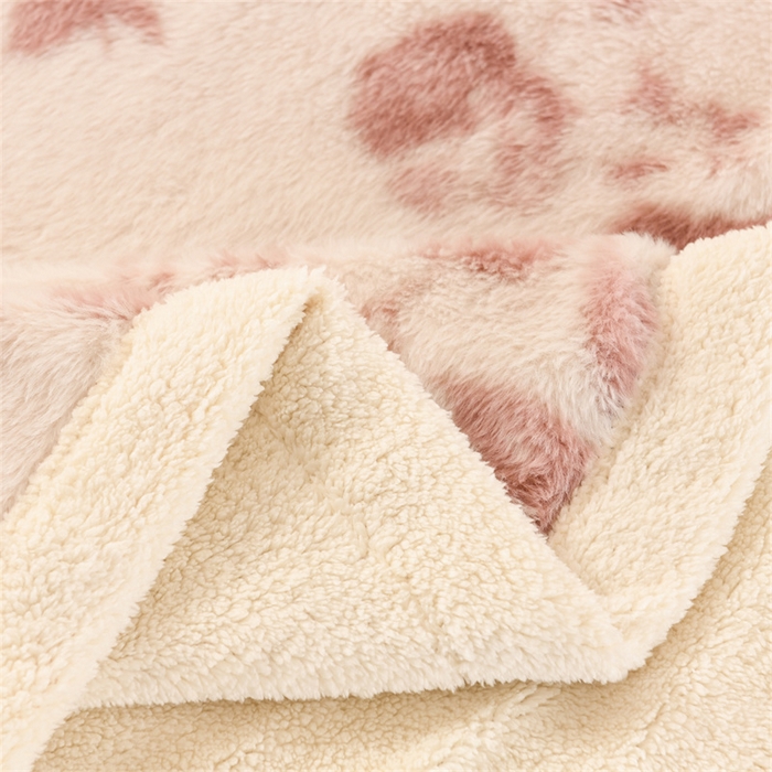 91家纺网 家纺一手货源 找家纺 恋绒家纺 2025新款美拉德风格双层毛毯休闲毯办公室毯子午睡毯 粉色树枝