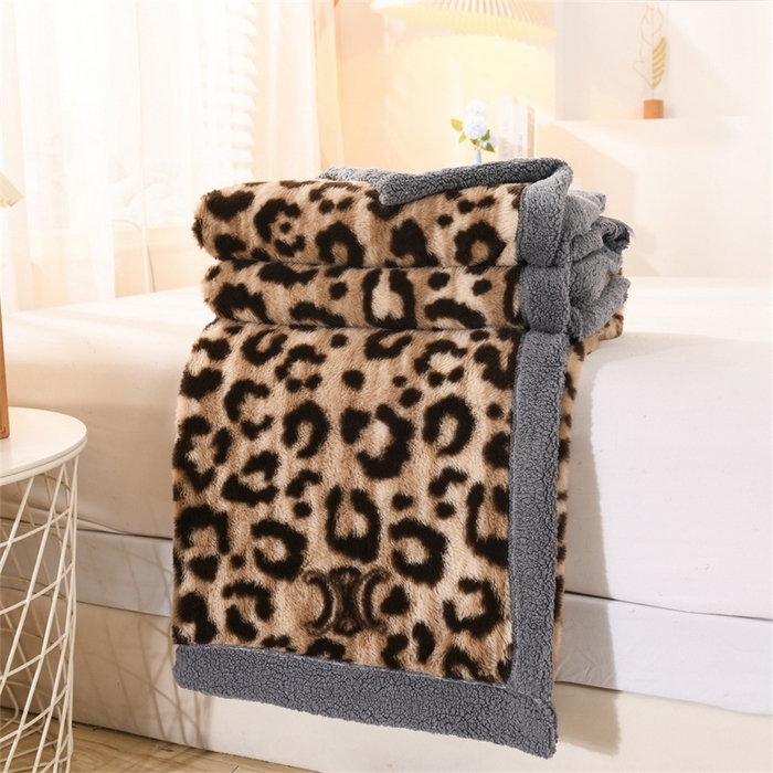 恋绒家纺 2025新款美拉德风格双层毛毯休闲毯办公室毯子午睡毯 咖啡豹圈