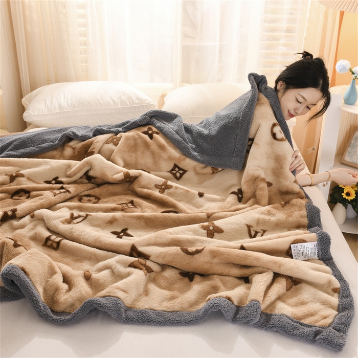 91家纺网 家纺一手货源 找家纺 恋绒家纺 2025新款美拉德风格双层毛毯休闲毯办公室毯子午睡毯 路易咖