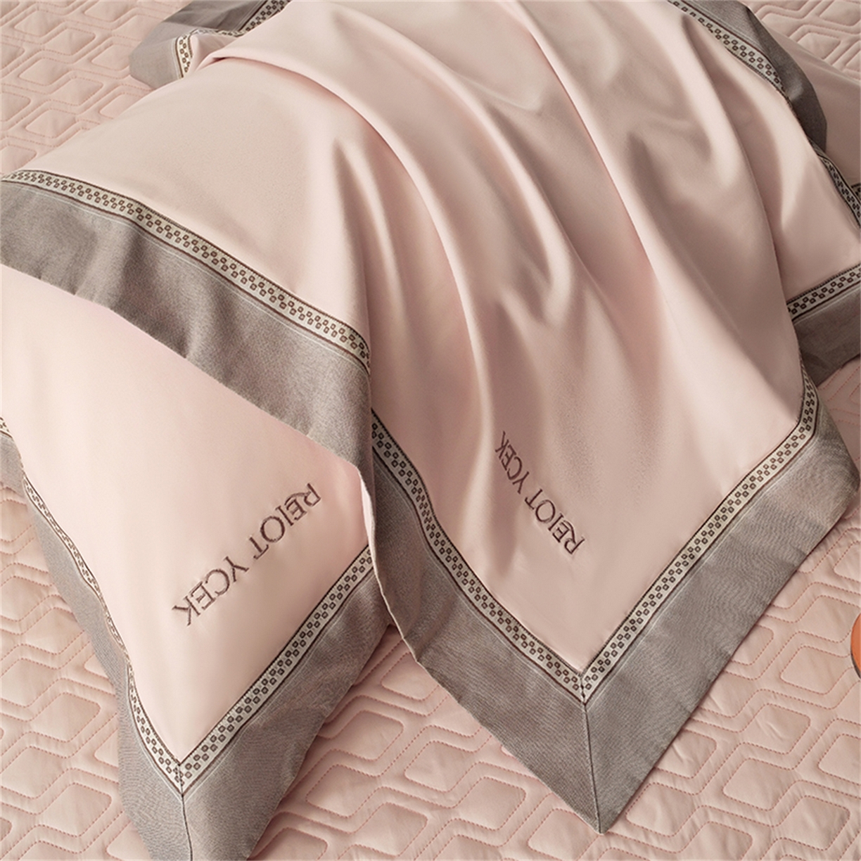 91家纺网 家纺一手货源 找家纺 OL家纺 2025新款100全棉双股磨毛四件套（控价1.5/1.8标准被套折券后368元！！！） 气质玉