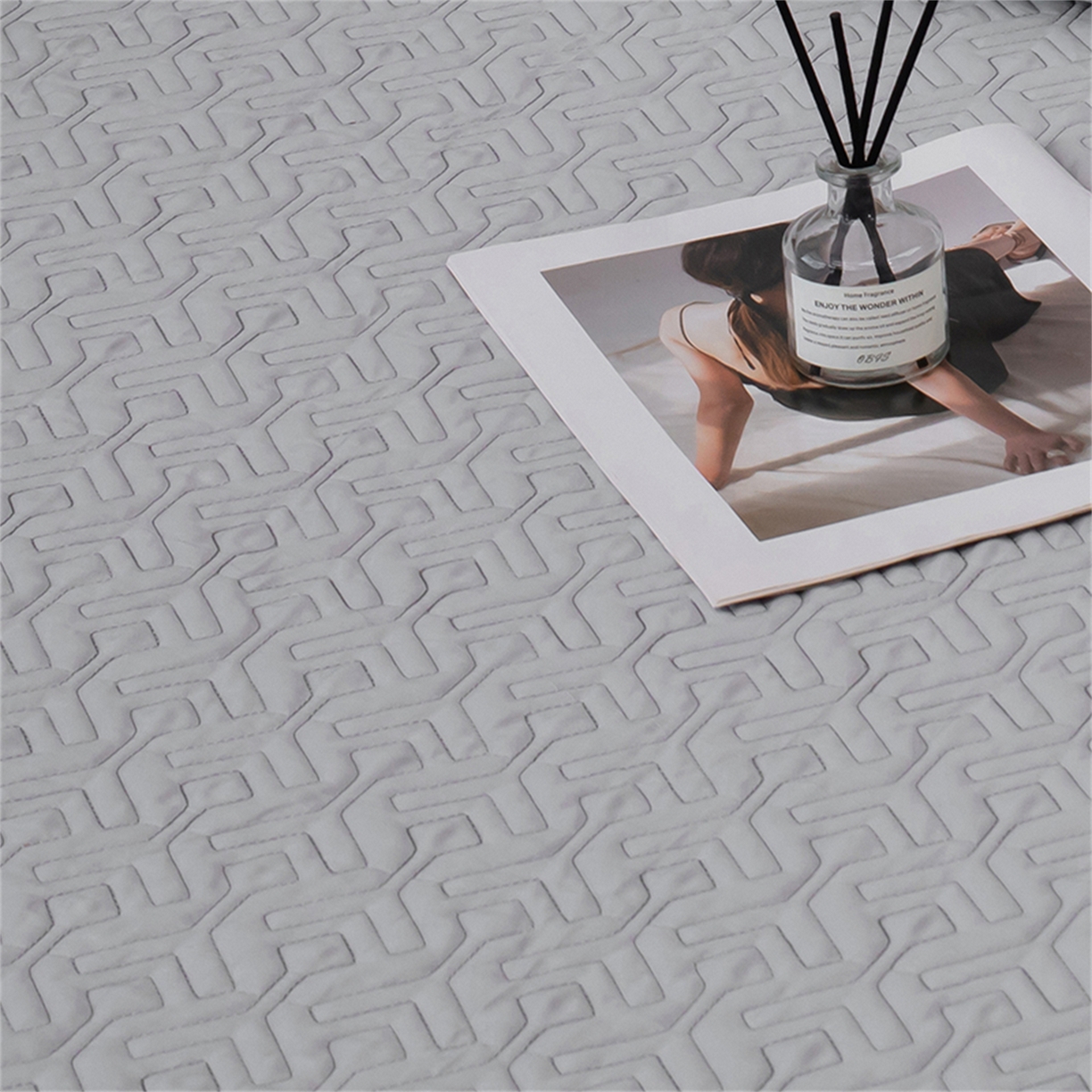 91家纺网 家纺一手货源 找家纺 OL家纺 2025新款140全棉提花刺绣四件套-亚尔夫（控价1.5/1.8标准被套折券后438元！！！） 亚尔夫-高尚灰