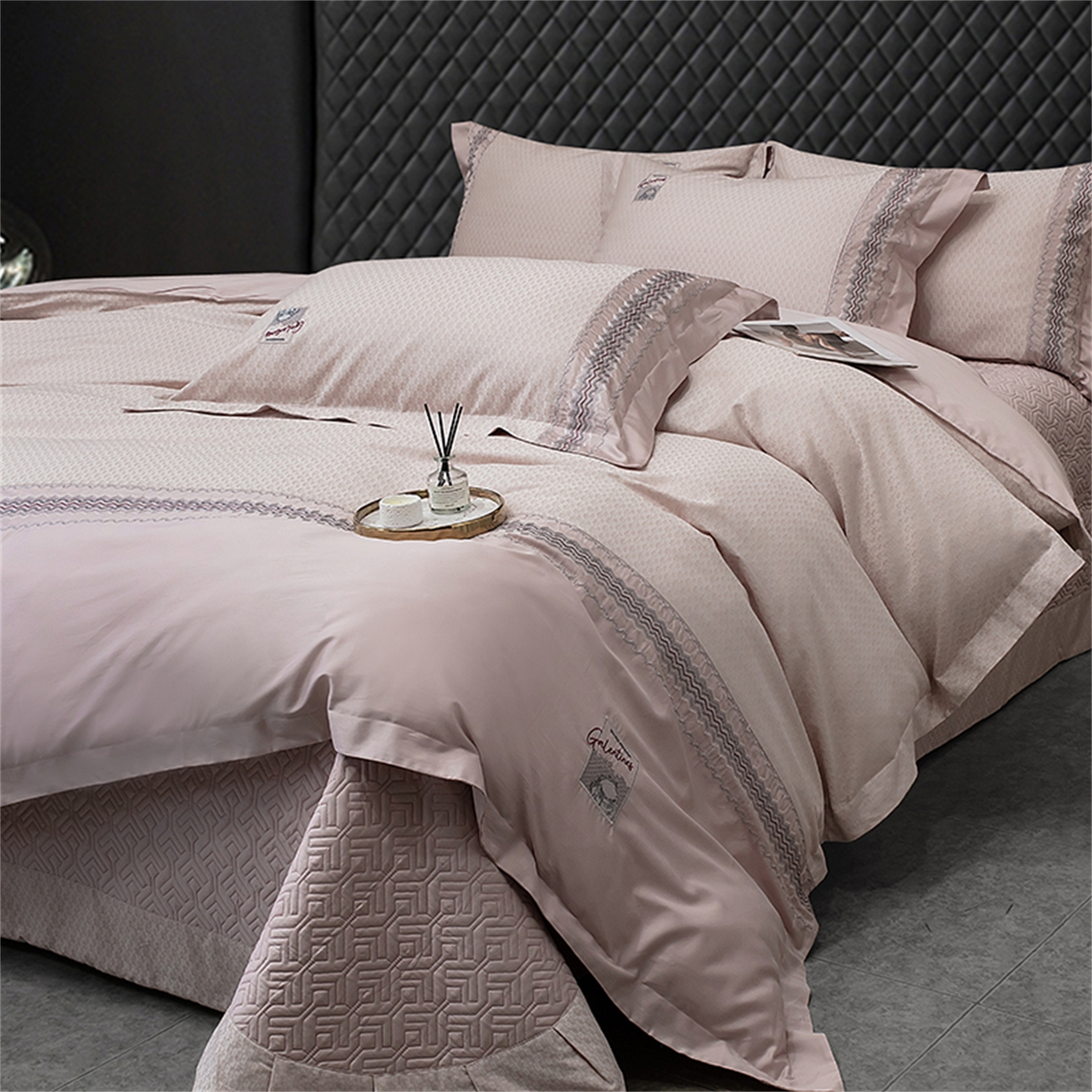 91家纺网 家纺一手货源 找家纺 （总）OL家纺 2025新款140全棉提花刺绣四件套-亚尔夫（控价1.5/1.8标准被套折券后438元！！！）