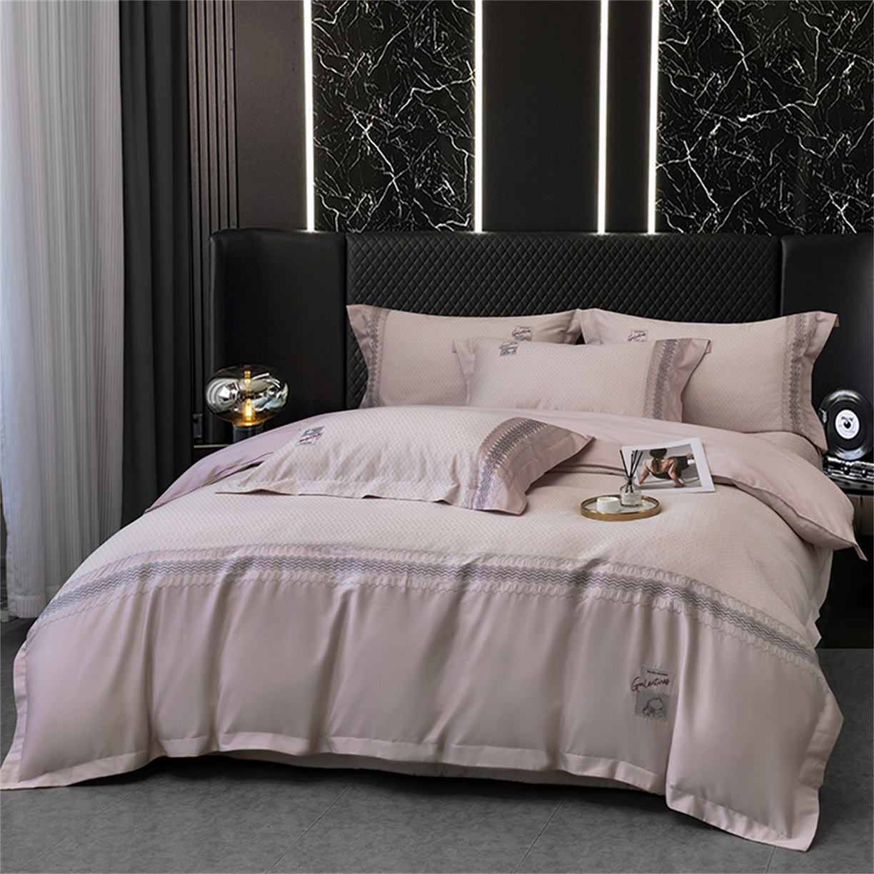 91家纺网 家纺一手货源 找家纺 （总）OL家纺 2025新款140全棉提花刺绣四件套-亚尔夫（控价1.5/1.8标准被套折券后438元！！！）