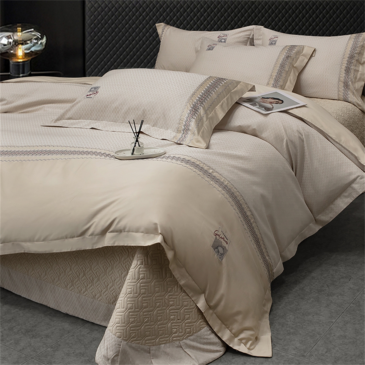 91家纺网 家纺一手货源 找家纺 OL家纺 2025新款140全棉提花刺绣四件套-亚尔夫（控价1.5/1.8标准被套折券后438元！！！） 亚尔夫-香槟金