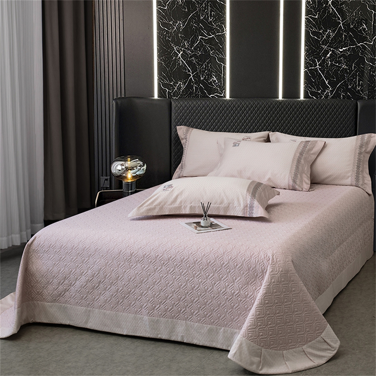 91家纺网 家纺一手货源 找家纺 （总）OL家纺 2025新款140全棉提花刺绣四件套-亚尔夫（控价1.5/1.8标准被套折券后438元！！！）