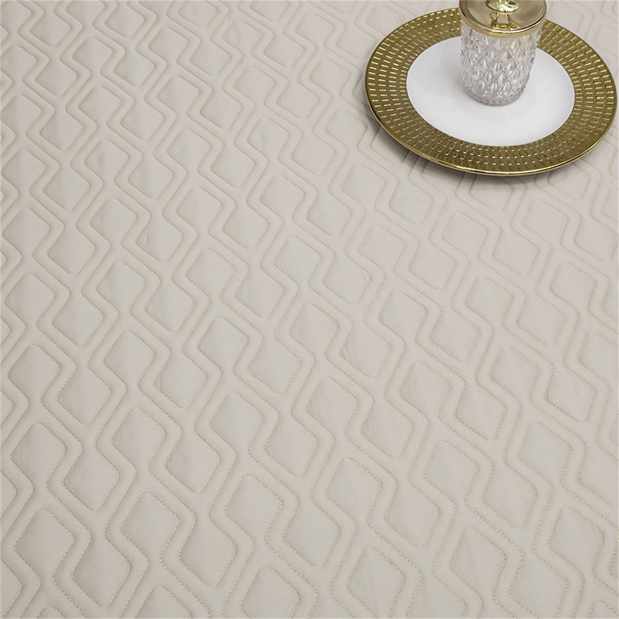 91家纺网 家纺一手货源 找家纺 OL家纺 2025新款天丝棉拼角四件套-爱丽斯娜（控价1.5/1.8标准被套折券后498元！！！） 爱丽斯娜-香槟金