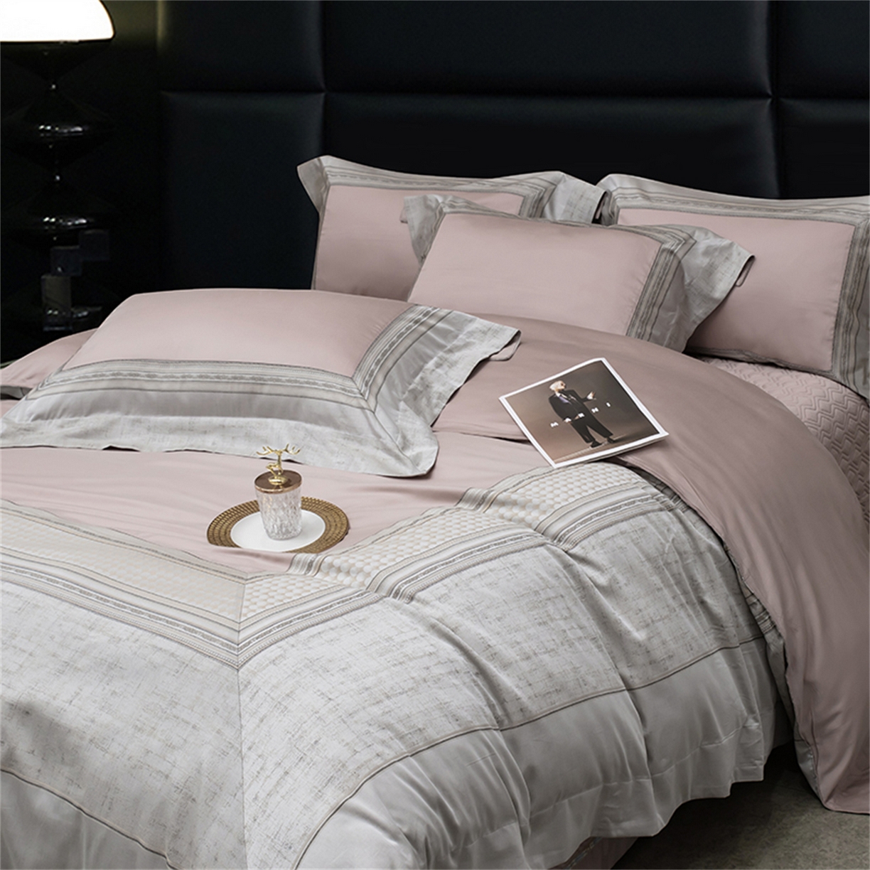 91家纺网 家纺一手货源 找家纺 OL家纺 2025新款天丝棉拼角四件套-爱丽斯娜（控价1.5/1.8标准被套折券后498元！！！） 爱丽斯娜-樱桃粉