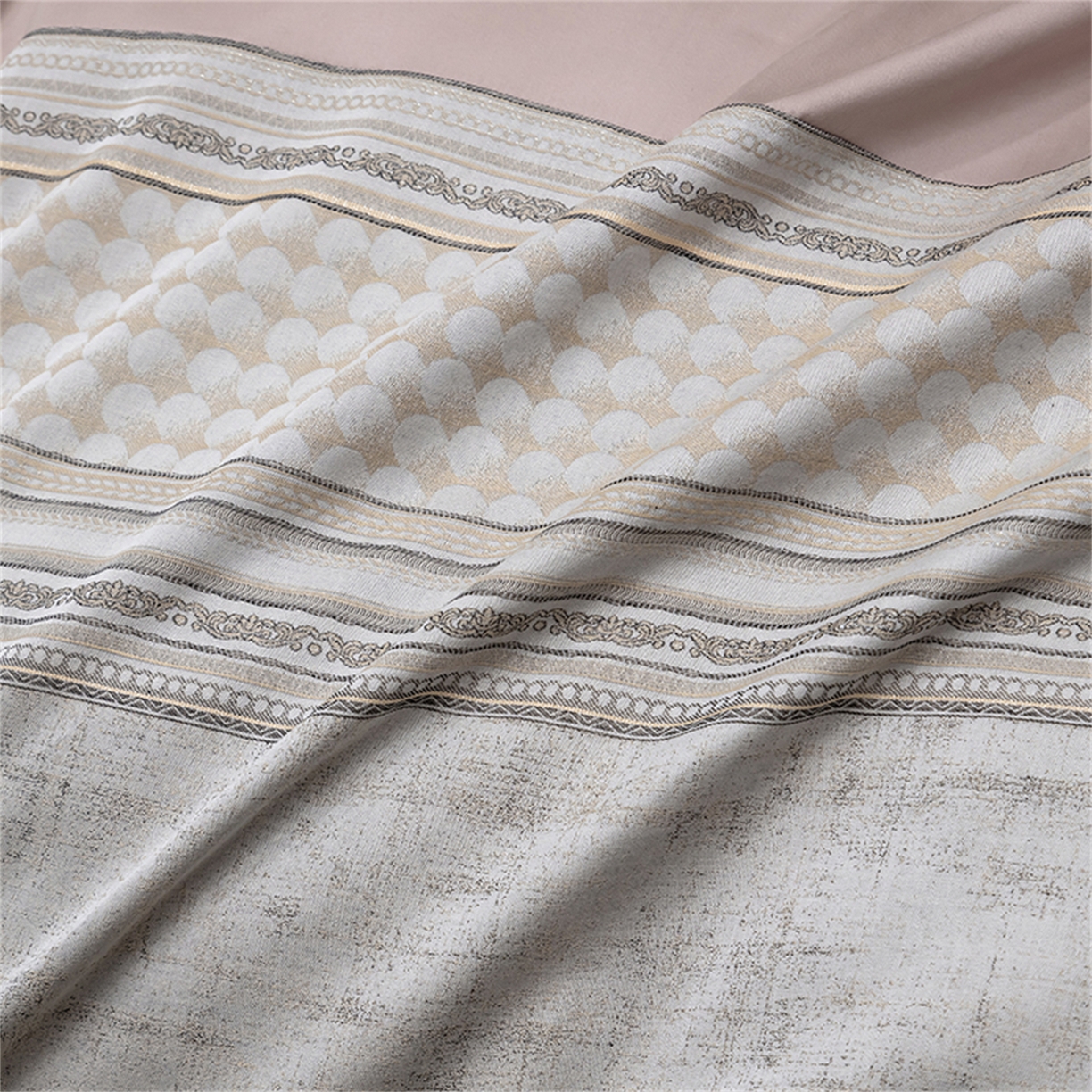 91家纺网 家纺一手货源 找家纺 OL家纺 2025新款天丝棉拼角四件套-爱丽斯娜（控价1.5/1.8标准被套折券后498元！！！） 爱丽斯娜-樱桃粉