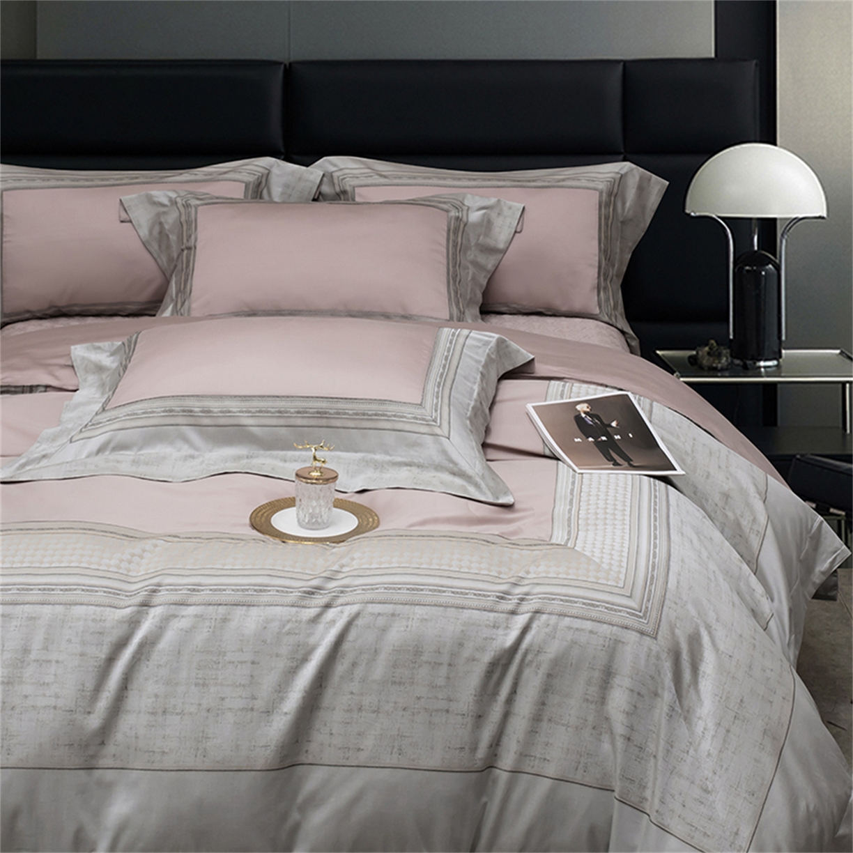 91家纺网 家纺一手货源 找家纺 OL家纺 2025新款天丝棉拼角四件套-爱丽斯娜（控价1.5/1.8标准被套折券后498元！！！） 爱丽斯娜-樱桃粉