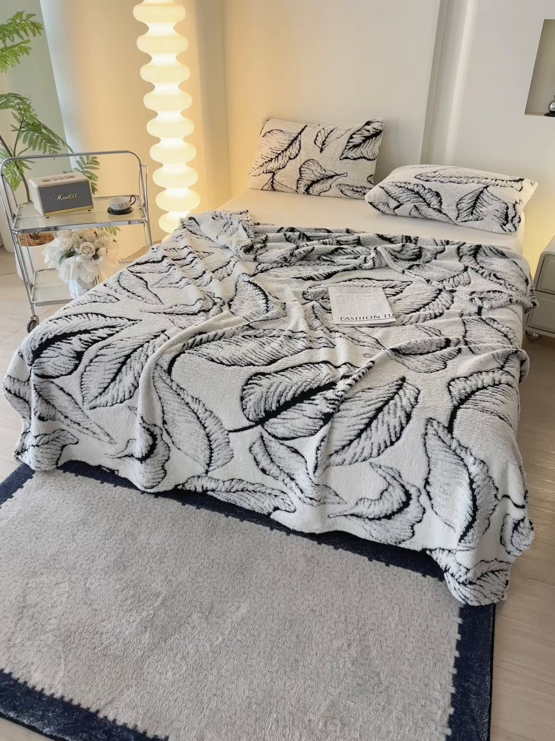 91家纺网 家纺一手货源 找家纺 楼兰公主毛毯专供 2025新款阳离子羊羔绒蕉叶绒毯毛毯毯子-单层 蕉叶绒-白（单层）