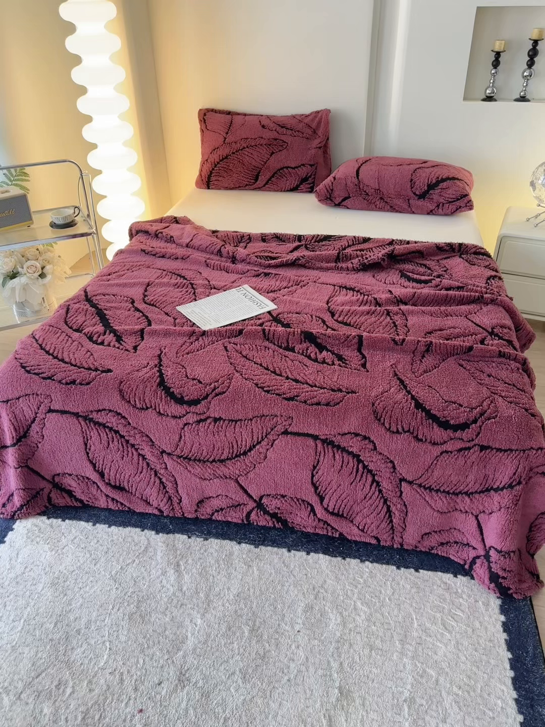 91家纺网 家纺一手货源 找家纺 楼兰公主毛毯专供 2025新款阳离子羊羔绒蕉叶绒毯毛毯毯子-单层 蕉叶绒-酱紫（单层）