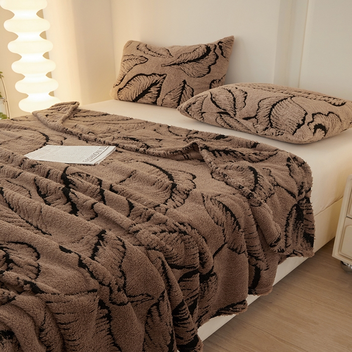 91家纺网 家纺一手货源 找家纺 楼兰公主毛毯专供 2025新款阳离子羊羔绒蕉叶绒毯毛毯毯子-单层 蕉叶绒-咖（单层）