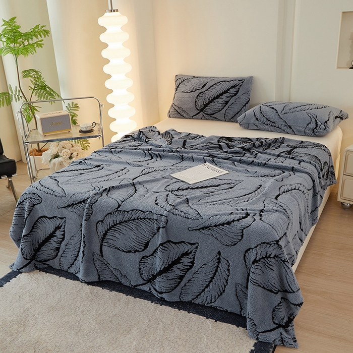 91家纺网 家纺一手货源 找家纺 楼兰公主毛毯专供 2025新款阳离子羊羔绒蕉叶绒毯毛毯毯子-单层 蕉叶绒-蓝灰（单层）