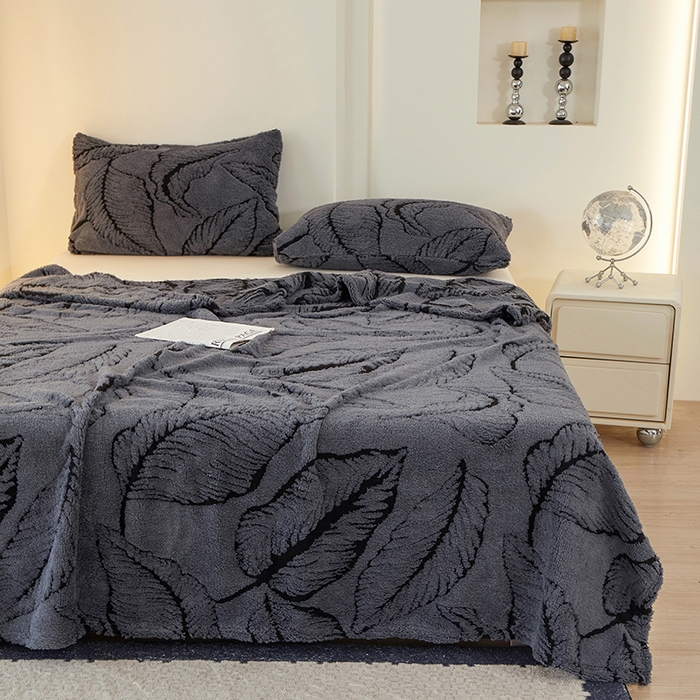 91家纺网 家纺一手货源 找家纺 楼兰公主毛毯专供 2025新款阳离子羊羔绒蕉叶绒毯毛毯毯子-单层 蕉叶绒-深灰（单层）