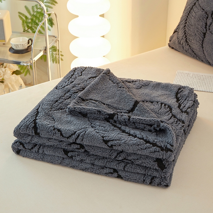 91家纺网 家纺一手货源 找家纺 楼兰公主毛毯专供 2025新款阳离子羊羔绒蕉叶绒毯毛毯毯子-单层 蕉叶绒-深灰（单层）