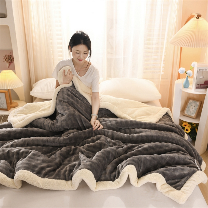 91家纺网 家纺一手货源 找家纺 （总）恋绒家居 2025新款舒棉绒毛毯三层夹棉牛奶绒印花毛毯卡通秋冬午睡毯多功能盖毯可机洗毯子