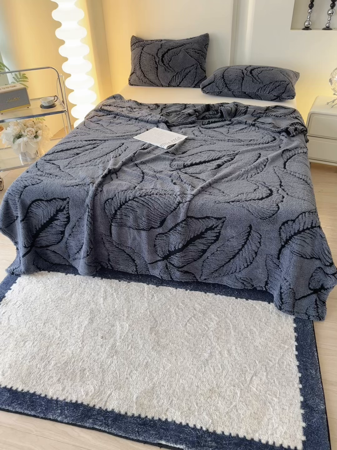 91家纺网 家纺一手货源 找家纺 楼兰公主毛毯专供 2025新款阳离子羊羔绒蕉叶绒毯毛毯毯子-单层 蕉叶绒-深灰（单层）