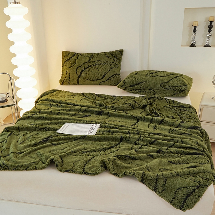 91家纺网 家纺一手货源 找家纺 楼兰公主毛毯专供 2025新款阳离子羊羔绒蕉叶绒毯毛毯毯子-单层 蕉叶绒-深绿（单层）