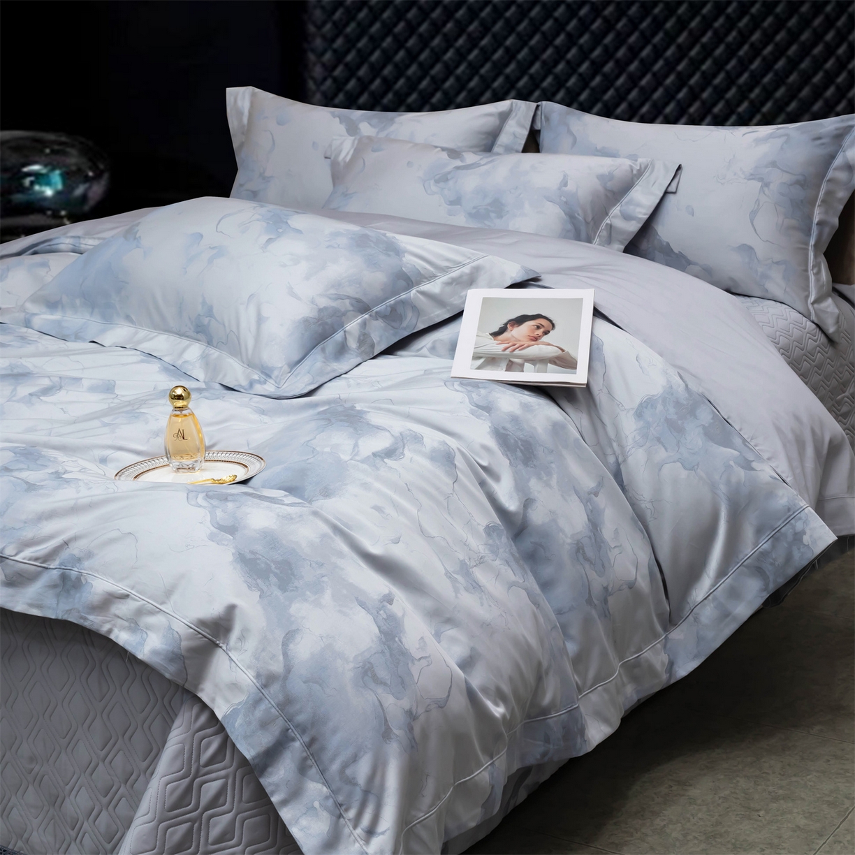 91家纺网 家纺一手货源 找家纺 OL家纺 2025新款天丝棉色织大提花四件套（控价1.5/1.8标准被套折券后398元！！！） 轻舞飞扬-天兰