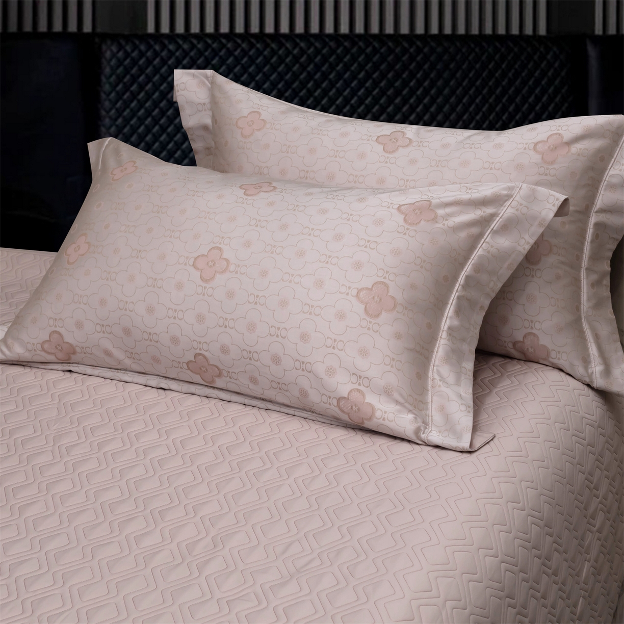 91家纺网 家纺一手货源 找家纺 OL家纺 2025新款天丝棉色织大提花四件套（控价1.5/1.8标准被套折券后398元！！！） 精致生活