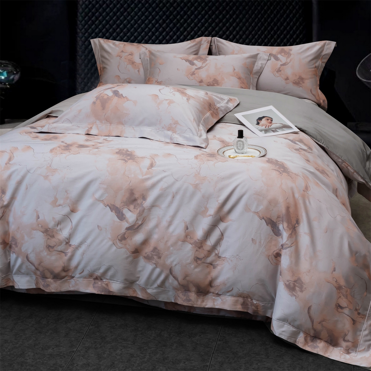 91家纺网 家纺一手货源 找家纺 OL家纺 2025新款天丝棉色织大提花四件套（控价1.5/1.8标准被套折券后398元！！！） 轻舞飞扬-驼