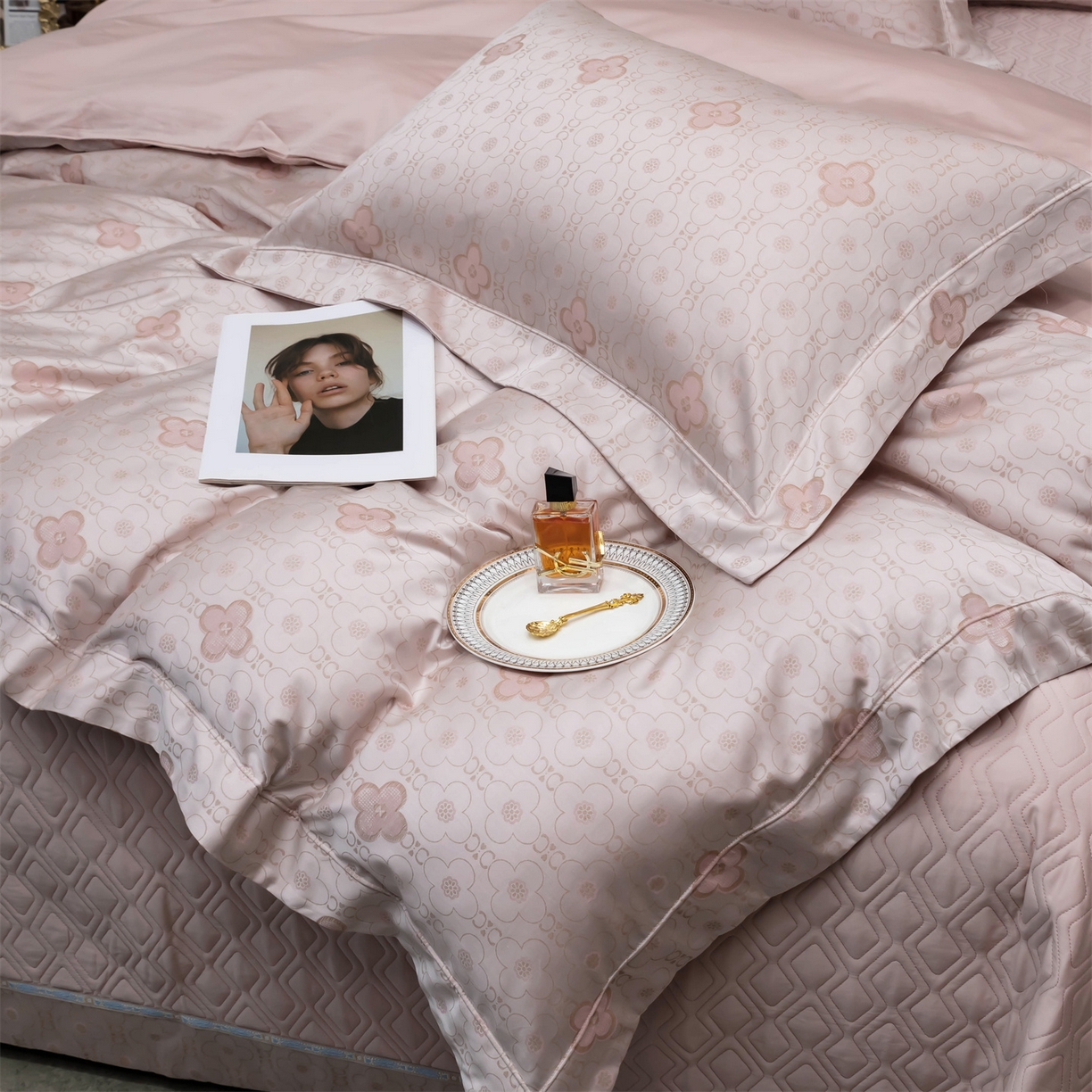 91家纺网 家纺一手货源 找家纺 OL家纺 2025新款天丝棉色织大提花四件套（控价1.5/1.8标准被套折券后398元！！！） 精致生活