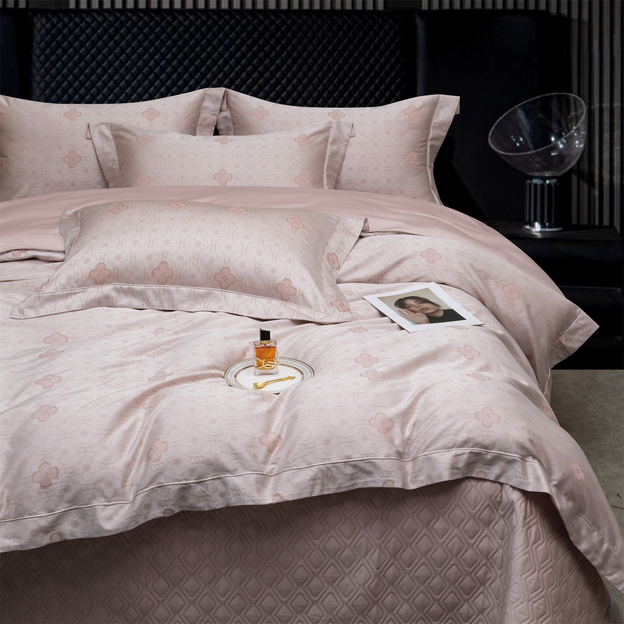 91家纺网 家纺一手货源 找家纺 OL家纺 2025新款天丝棉色织大提花四件套（控价1.5/1.8标准被套折券后398元！！！） 精致生活