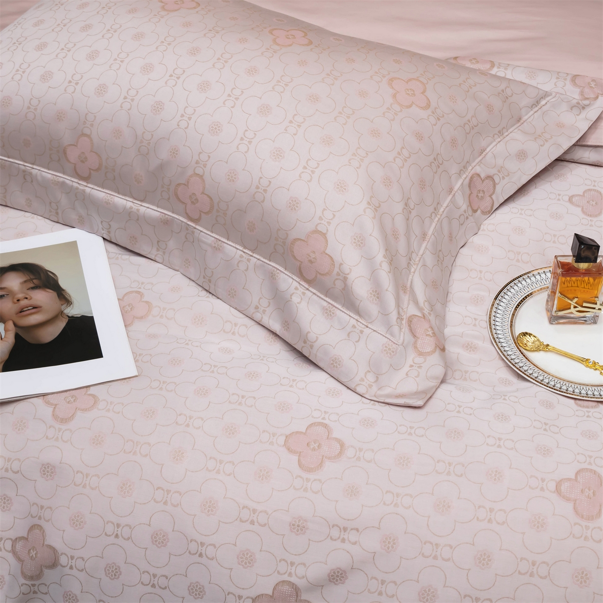 91家纺网 家纺一手货源 找家纺 OL家纺 2025新款天丝棉色织大提花四件套（控价1.5/1.8标准被套折券后398元！！！） 精致生活