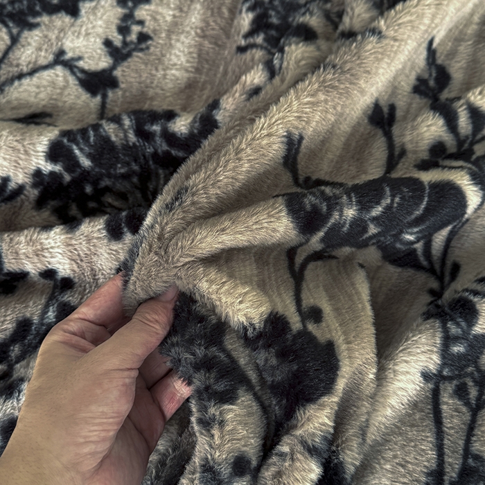 91家纺网 家纺一手货源 找家纺 梵克保罗 2025秋冬新款直播热卖高克重加厚轻奢法式獭兔毛绒牛奶绒美拉德风四件套枕套单被套床单 墨枝